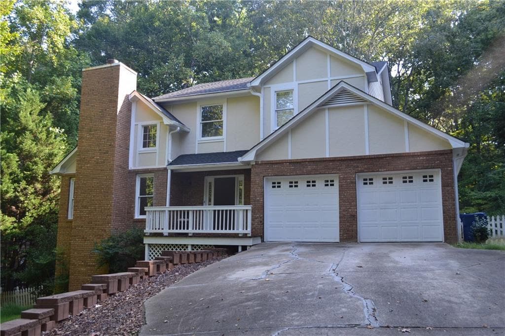 3 bedroom single family residence sold at 4575 Settles Point Road, Suwanee, GA 30024