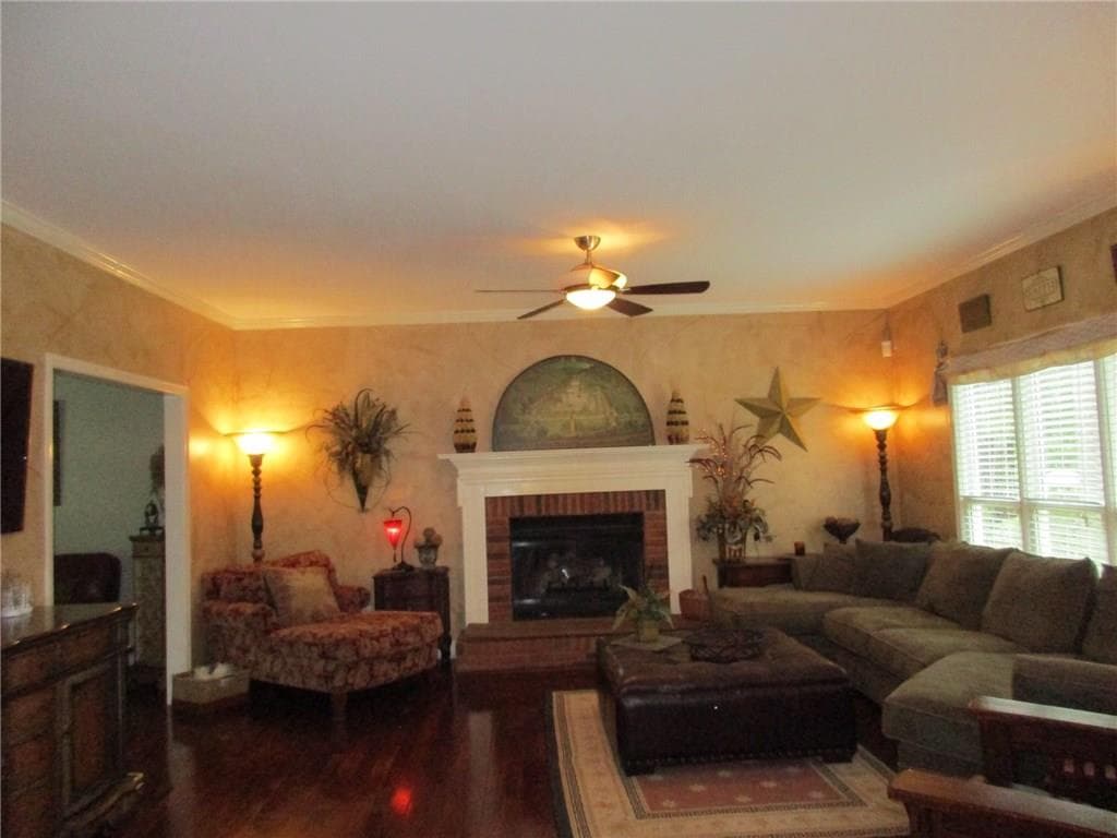 556 Fairway Drive, Woodstock, GA 30189 — most recent listing photo