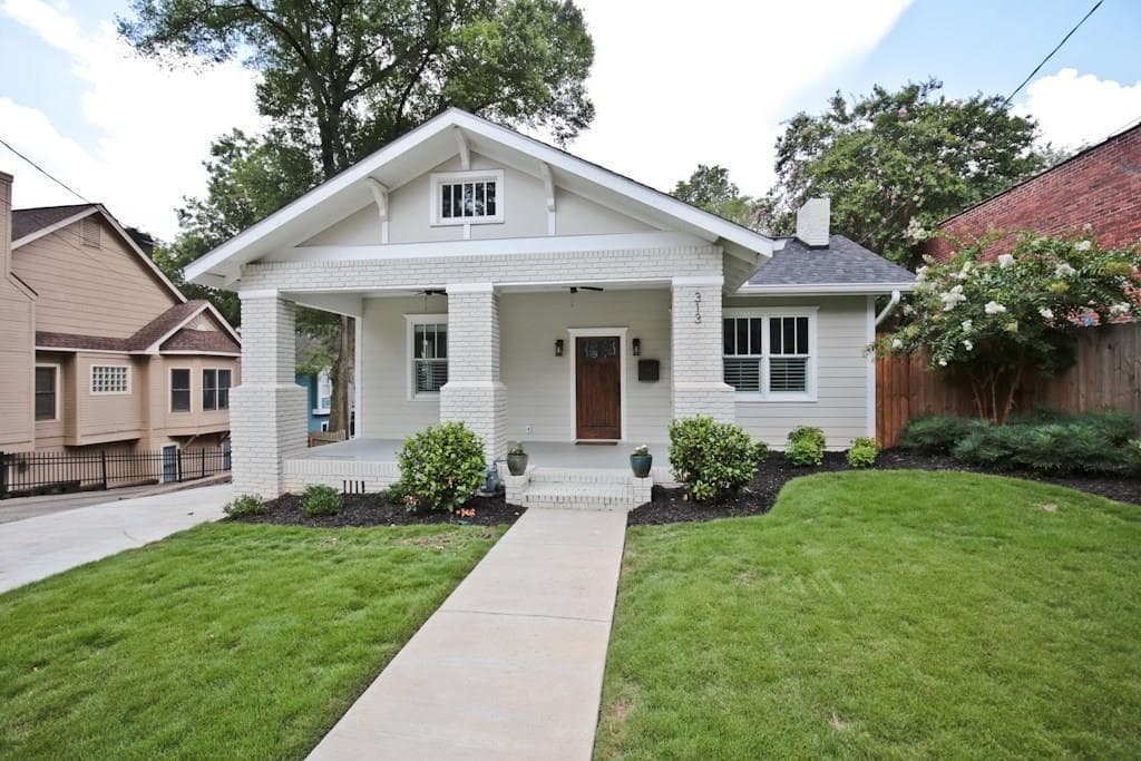 3 bedroom, 2,166 sq ft single family residence sold at 313 6th Street, Atlanta, GA 30308