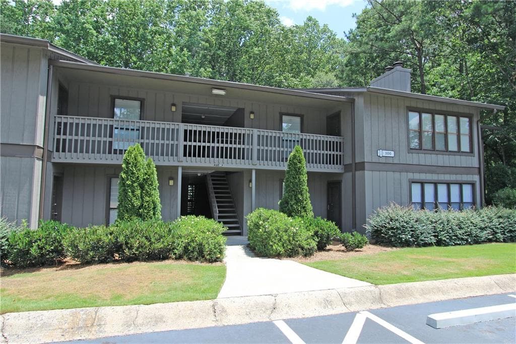 320 Smokerise Circle 320, Marietta, GA 30067 — most recent listing photo