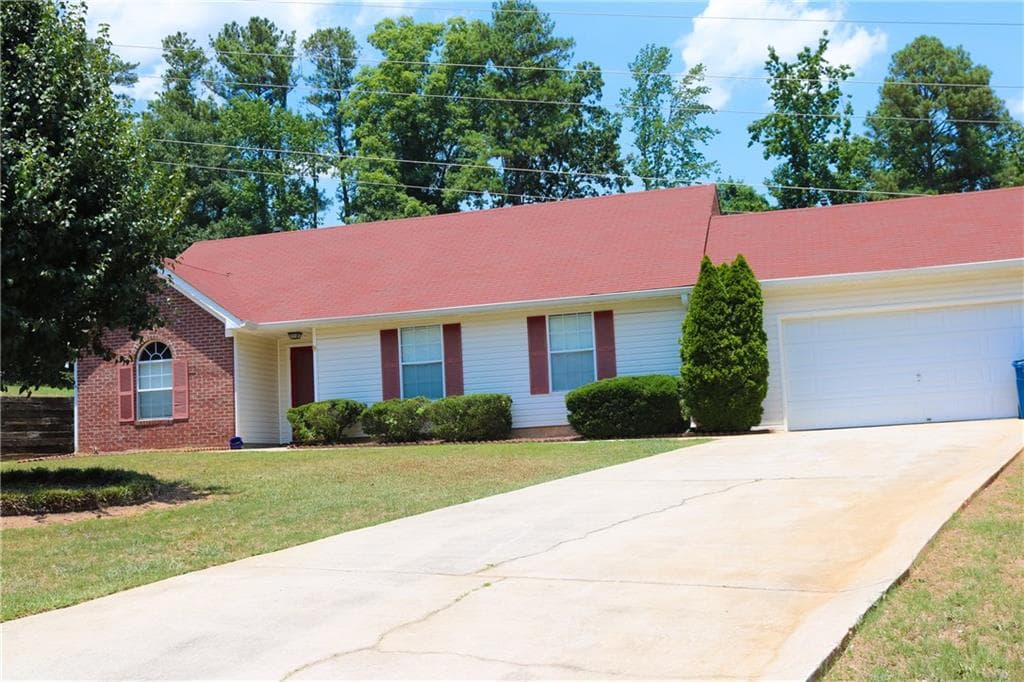 137 Grand Oaks Way, Stockbridge, GA 30281 — most recent listing photo