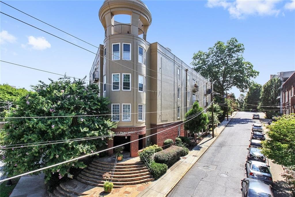 1 bedroom, 895 sq ft condominium sold at 1029 Piedmont Avenue 104, Atlanta, GA 30309