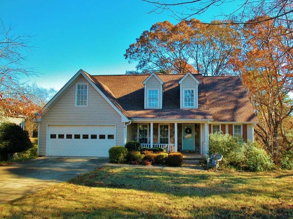 6315 Germantown Drive, Flowery Branch, GA 30542 — most recent listing photo