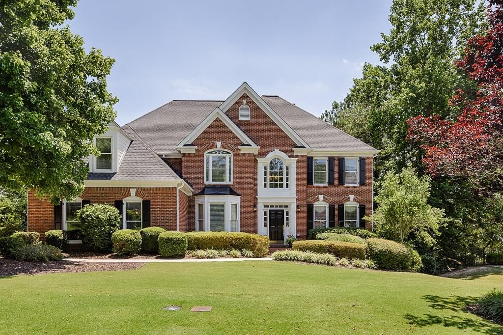 6 bedroom, 4,230 sq ft single family residence sold at 1688 Mulberry Lake Drive, Dacula, GA 30019