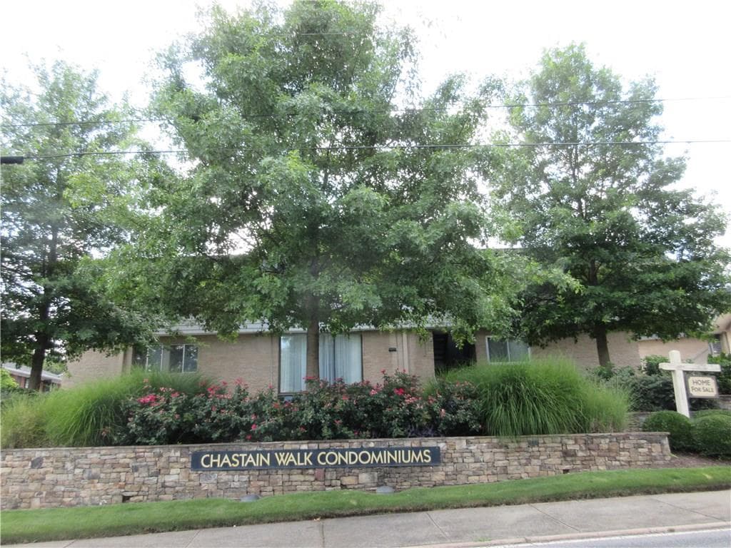 2 bedroom, 1,166 sq ft condominium sold at 4300 Roswell Road 4319, Atlanta, GA 30342