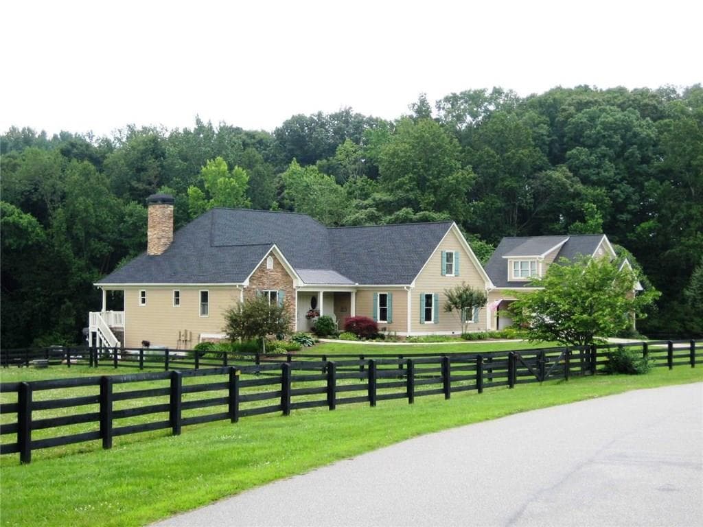 103 Hunting Valley Trail, Cumming, GA 30040 — most recent listing photo