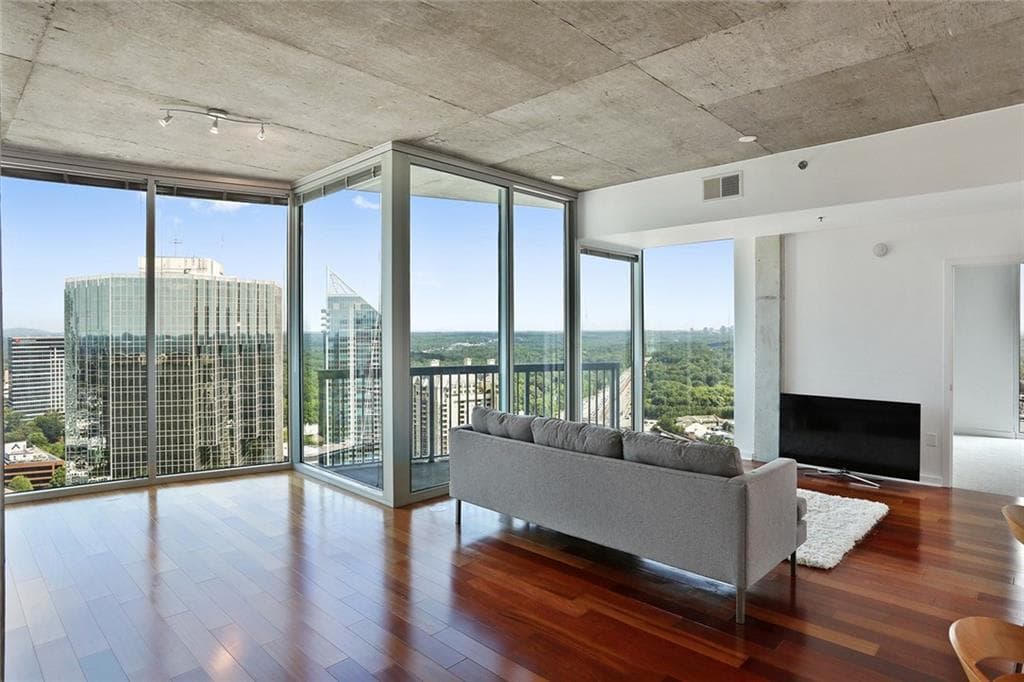 2 bedroom, 1,245 sq ft condominium sold at 3324 Peachtree Road 2919, Atlanta, GA 30326