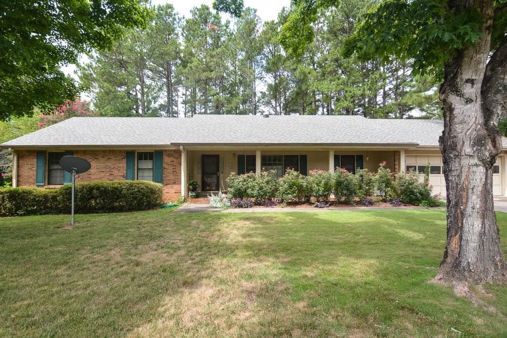 2213 Meadow Drive, Snellville, GA 30078 — most recent listing photo