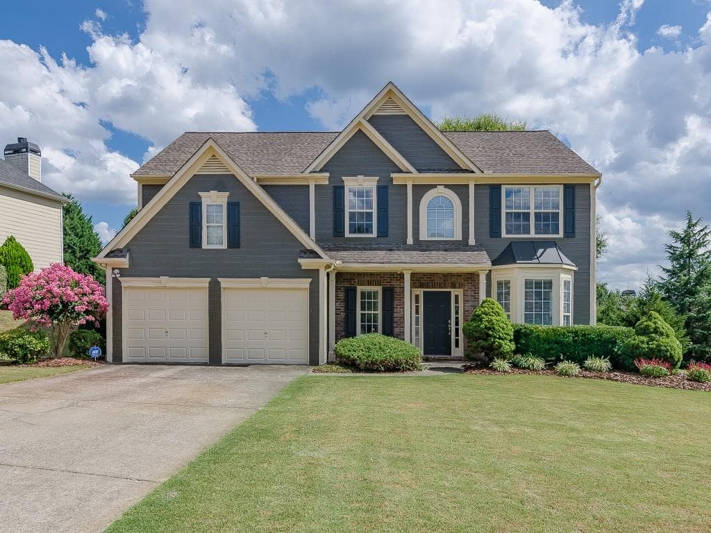 4 bedroom, 2,544 sq ft single family residence sold at 1975 Overland Crossing, Alpharetta, GA 30004