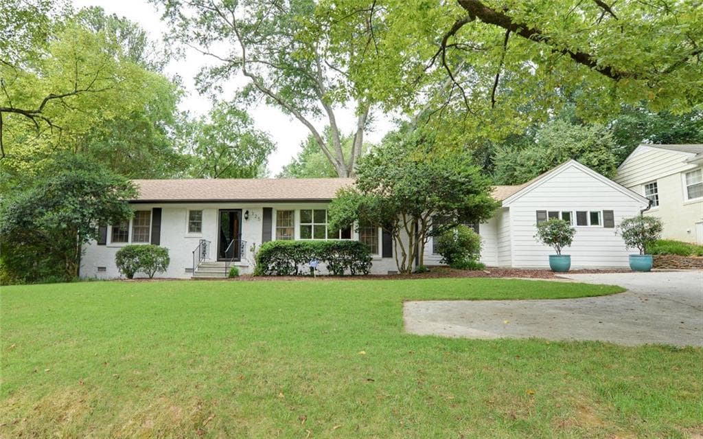 3 bedroom single family residence sold at 325 Lindbergh Drive, Atlanta, GA 30305