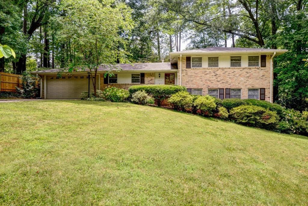4 bedroom, 1,968 sq ft single family residence sold at 2212 Pinecliff Drive, Atlanta, GA 30345