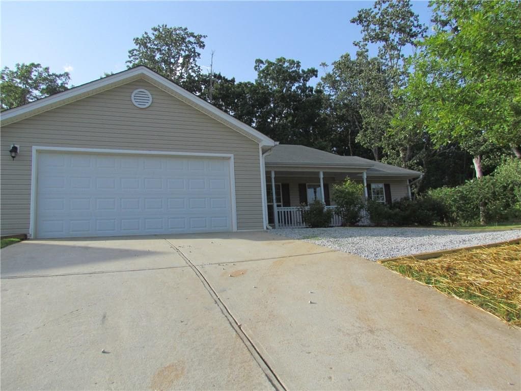 5252 MISTY MEADOW Drive, Lula, GA 30554 — most recent listing photo