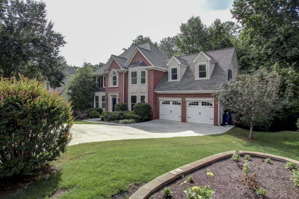 2984 Tynewick Walk, Roswell, GA 30075 — most recent listing photo