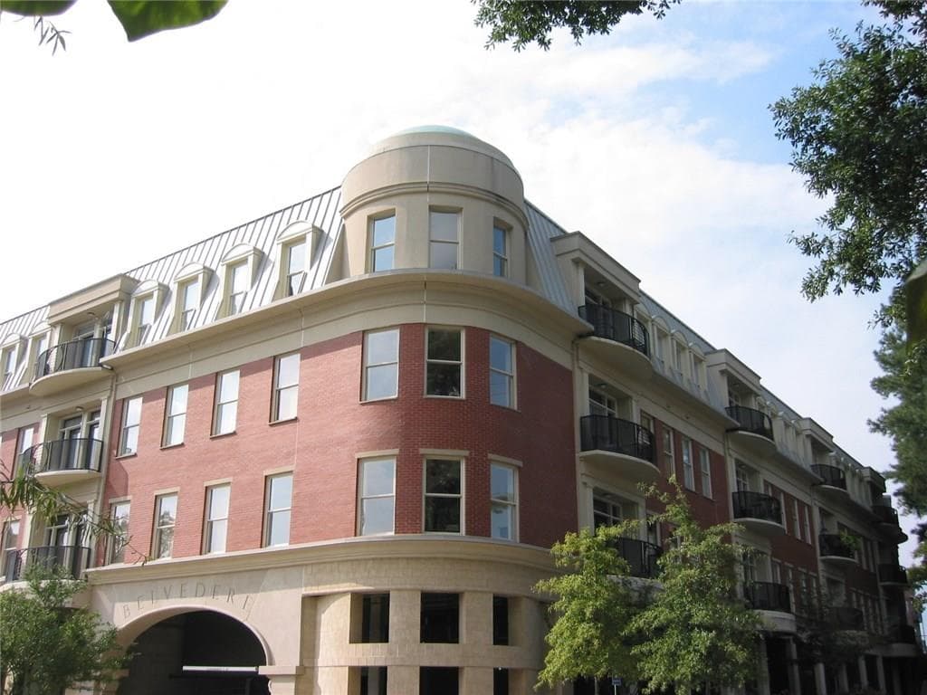 1 bedroom, 960 sq ft condominium sold at 560 Dutch Valley Road 2308, Atlanta, GA 30324