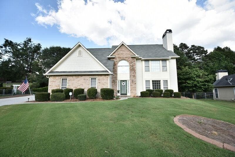 4 bedroom single family residence sold at 2475 Ashton Brooke Trail, Buford, GA 30519