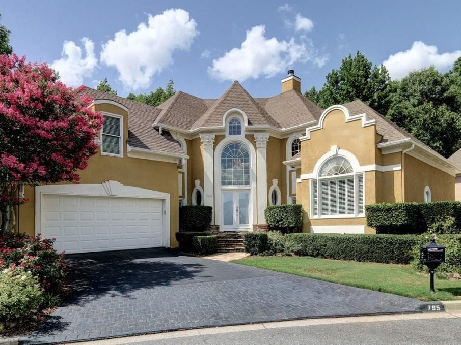 5 bedroom, 4,962 sq ft single family residence sold at 795 Olde Clubs Drive, Johns Creek, GA 30022