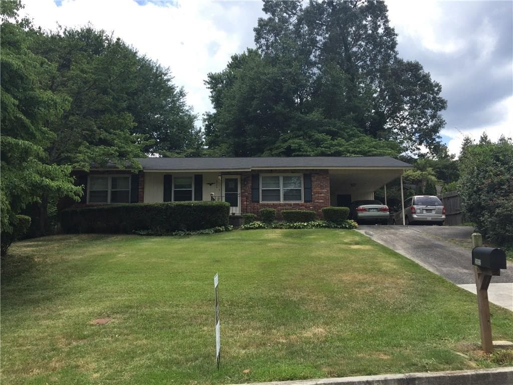 2052 Dundee Drive, Smyrna, GA 30080 — most recent listing photo
