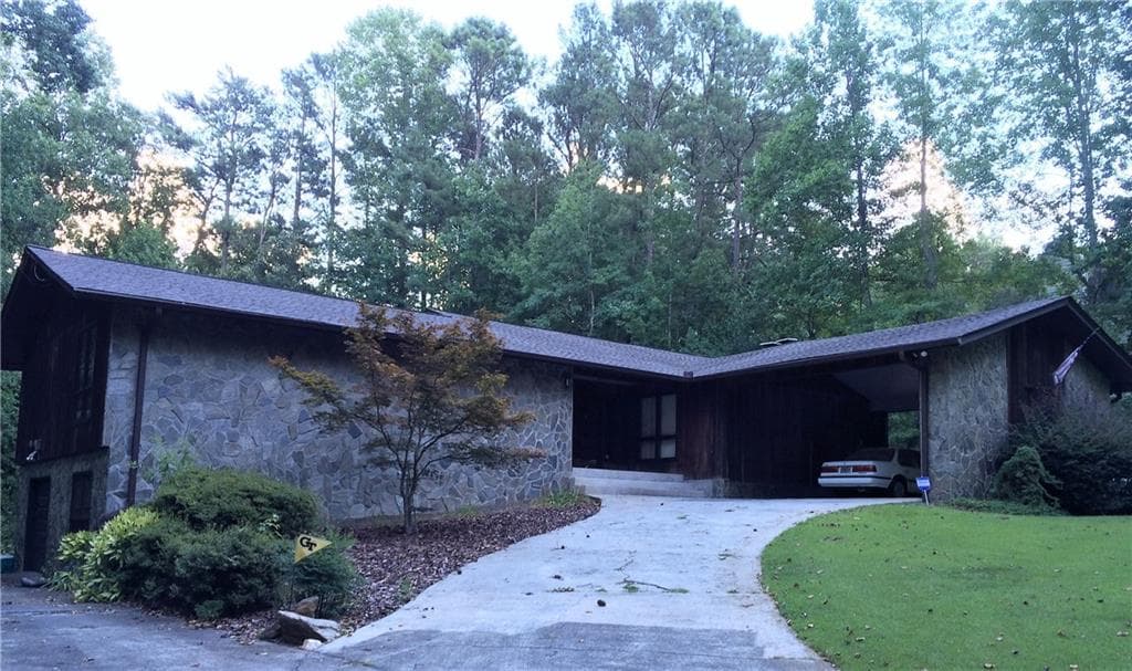719 Austin Drive, Smyrna, GA 30082 — most recent listing photo