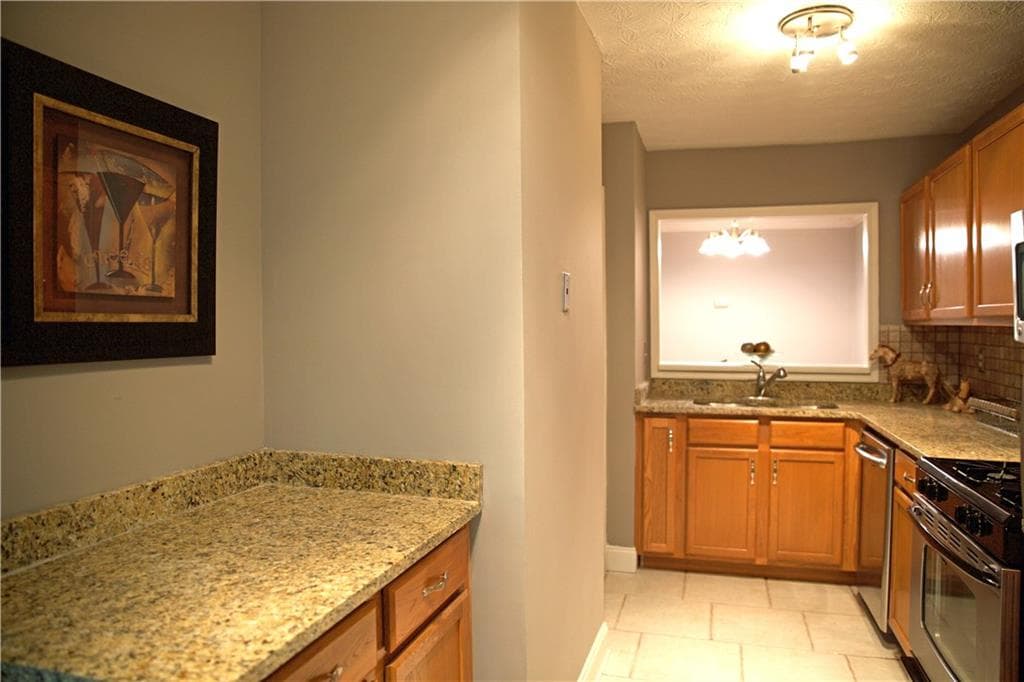 105 Riverview Drive, Marietta, GA 30067 — most recent listing photo
