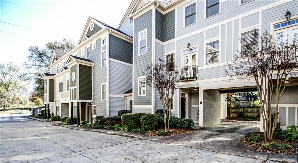 3 bedroom, 2,162 sq ft townhouse sold at 556 Moreland Avenue 3C, Atlanta, GA 30307