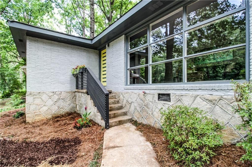 1418 David Circle, Decatur, GA 30032 — most recent listing photo