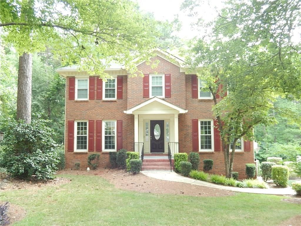4 bedroom, 2,876 sq ft single family residence sold at 4136 Vicksburg Drive, Lawrenceville, GA 30044