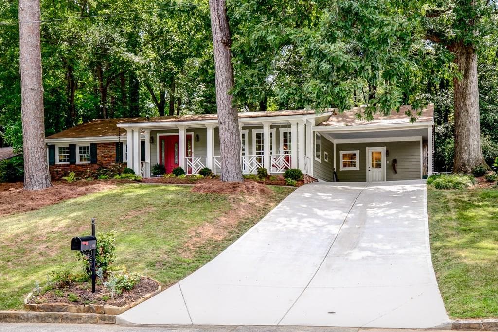 3 bedroom, 1,898 sq ft single family residence sold at 2478 Fernleaf Court, Atlanta, GA 30318