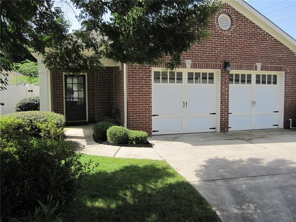 4044 Cottage Oaks Drive, Acworth, GA 30101 — most recent listing photo