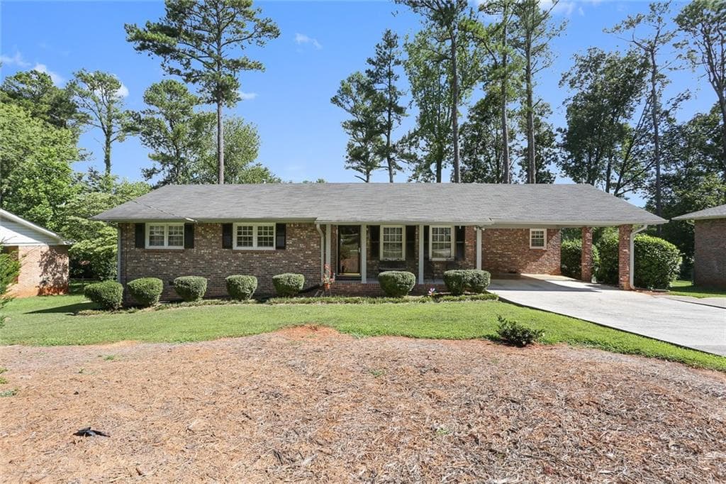 4412 Lake Ivanhoe Drive, Tucker, GA 30084 — most recent listing photo