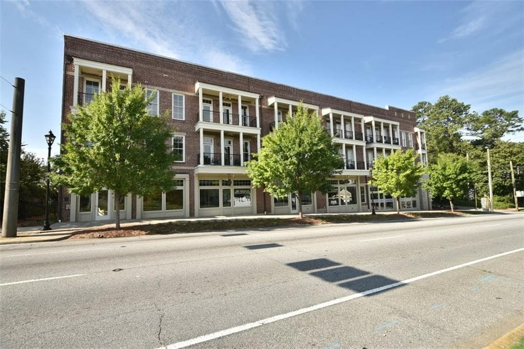 2 bedroom, 1,575 sq ft condominium sold at 269 W Crogan Street 205, Lawrenceville, GA 30046