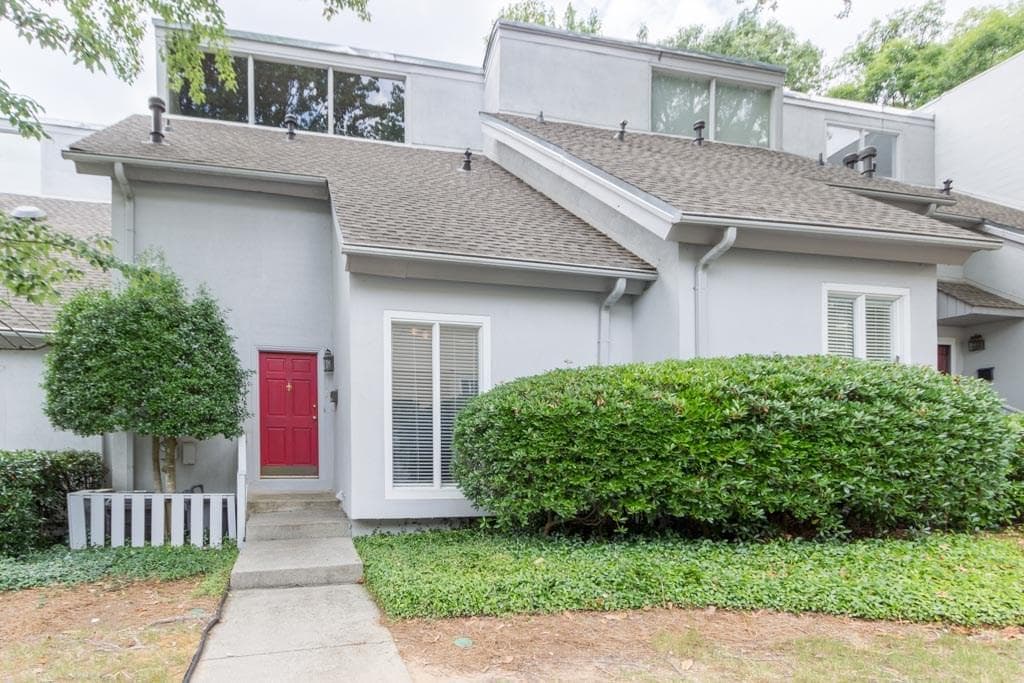 3057 Vinings Ferry Drive 3057, Atlanta, GA 30339 — most recent listing photo