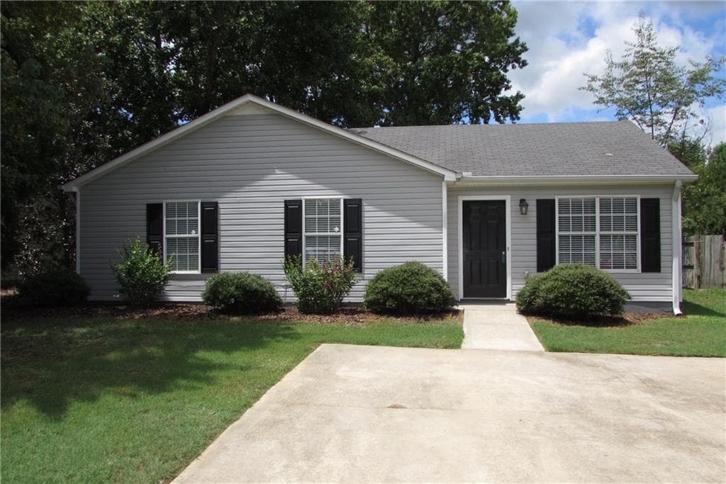 288 Courtyard Circle, Winder, GA 30680 — most recent listing photo