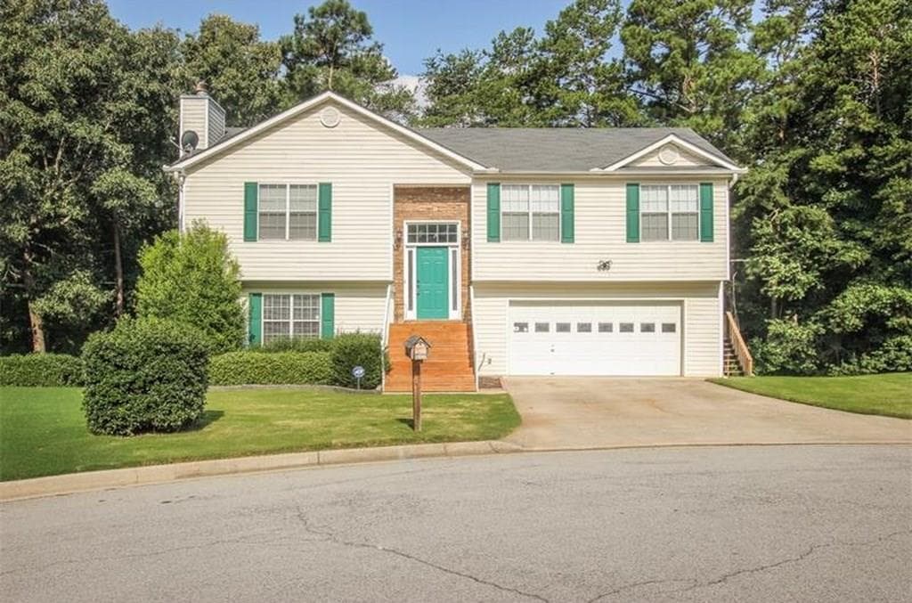 5594 Chestnut Creek Lane, Flowery Branch, GA 30542 — most recent listing photo