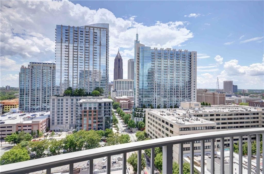 1 bedroom, 668 sq ft condominium sold at 923 Peachtree Street 1629, Atlanta, GA 30309