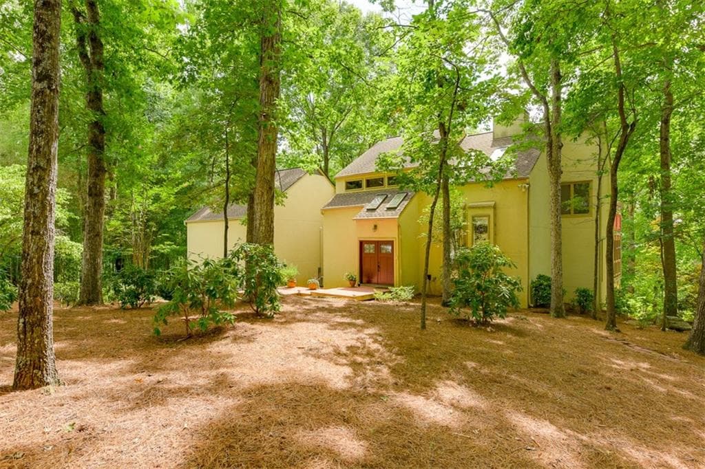 175 River Court Parkway, Sandy Springs, GA 30328 — most recent listing photo