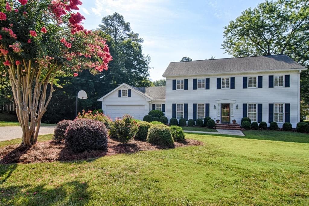 5225 Wynterhall Way, Dunwoody, GA 30338 — most recent listing photo