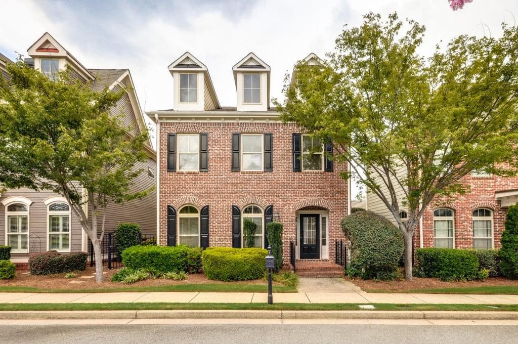3 bedroom, 2,889 sq ft single family residence sold at 4822 Abberley Lane, Alpharetta, GA 30022