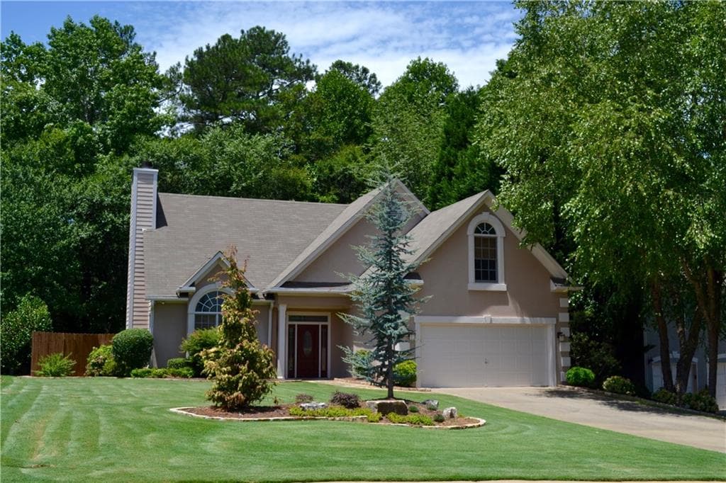 5095 Hampton Bluff Court, Roswell, GA 30075 — most recent listing photo