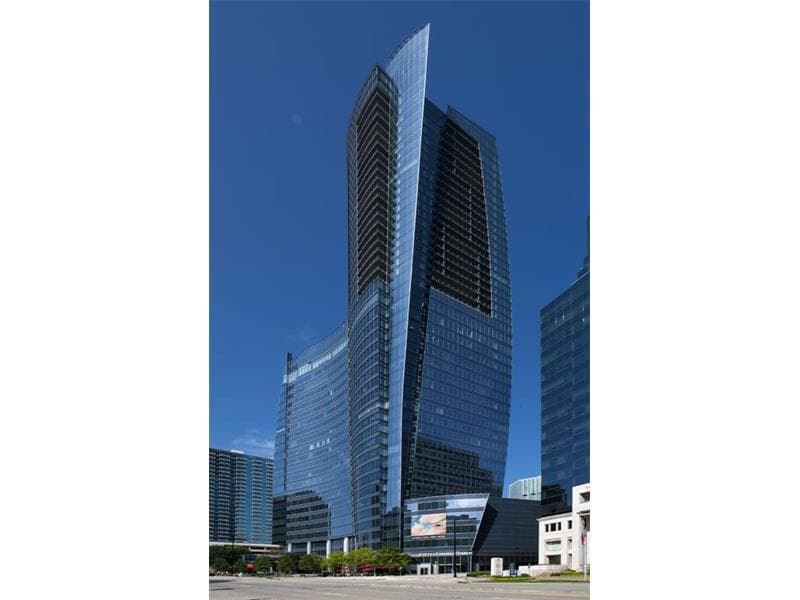 3 bedroom, 4,417 sq ft condominium sold at 3344 Peachtree Road 4303, Atlanta, GA 30326