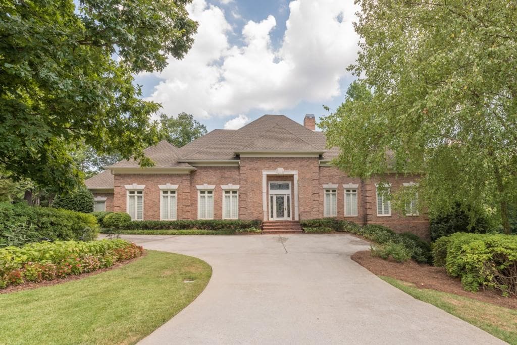 5845 De Claire Court, Sandy Springs, GA 30328 — most recent listing photo