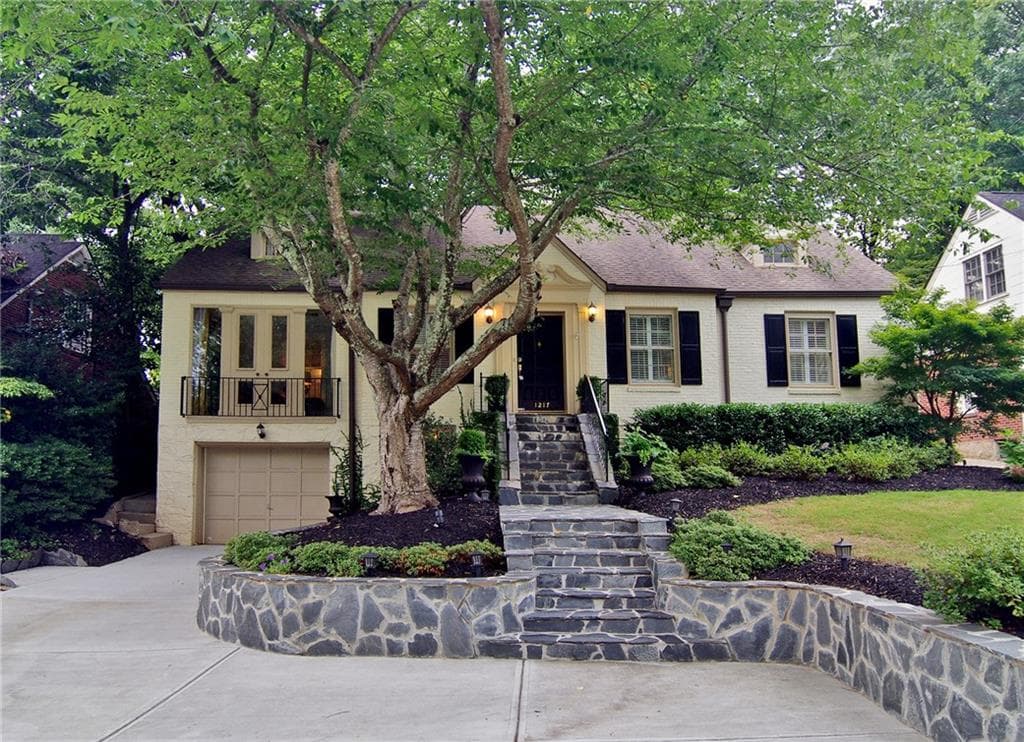 4 bedroom, 2,542 sq ft single family residence sold at 1217 Beech Valley Road, Atlanta, GA 30306