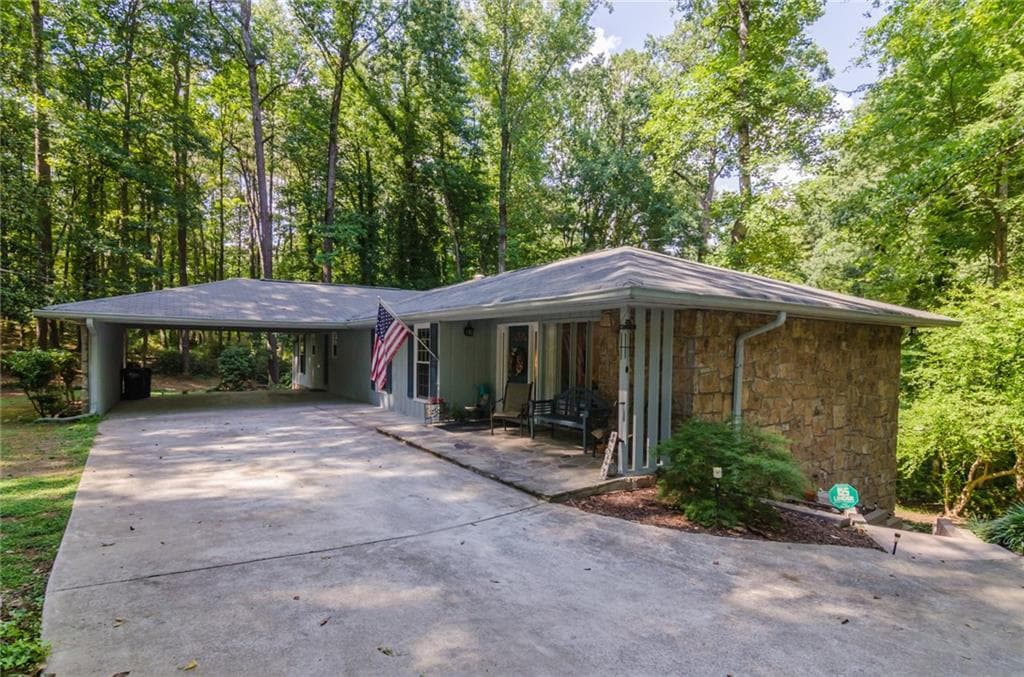 4643 Windsor Drive, Smyrna, GA 30082 — most recent listing photo