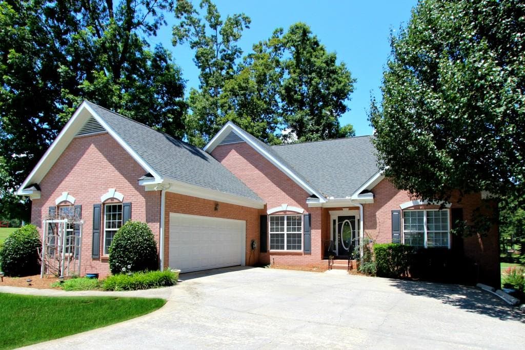 3405 Fairway Circle, Cumming, GA 30041 — most recent listing photo