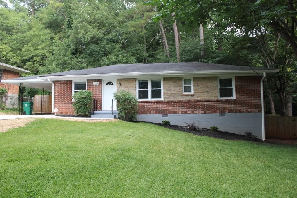 3 bedroom, 1,150 sq ft single family residence sold at 2592 Rockcliff Road, Atlanta, GA 30316