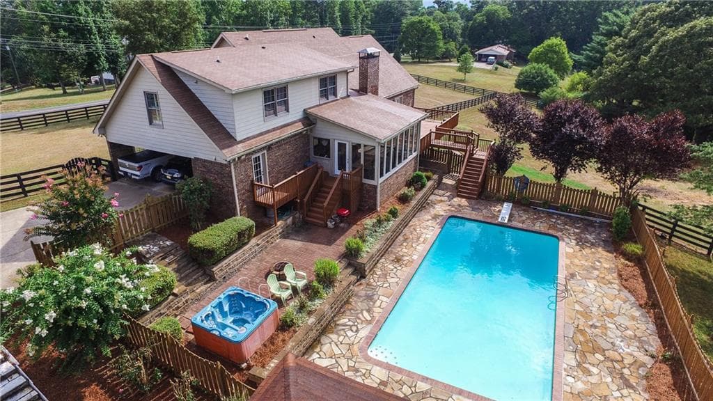 4 bedroom, 5,365 sq ft single family residence sold at 2347 Univeter Road, Canton, GA 30115