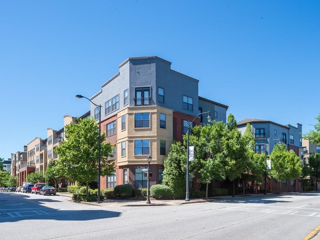 2 bedroom, 1,080 sq ft condominium sold at 400 17th Street 2425, Atlanta, GA 30363