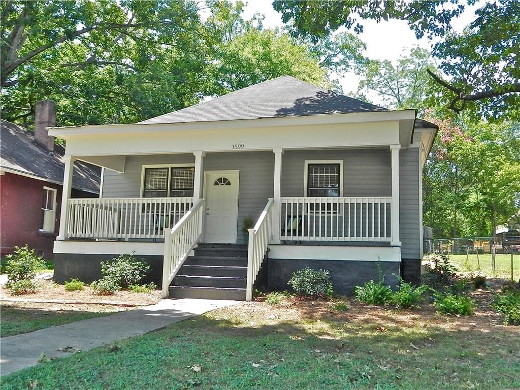 4 bedroom, 1,350 sq ft single family residence sold at 1599 Lakewood Avenue, Atlanta, GA 30315
