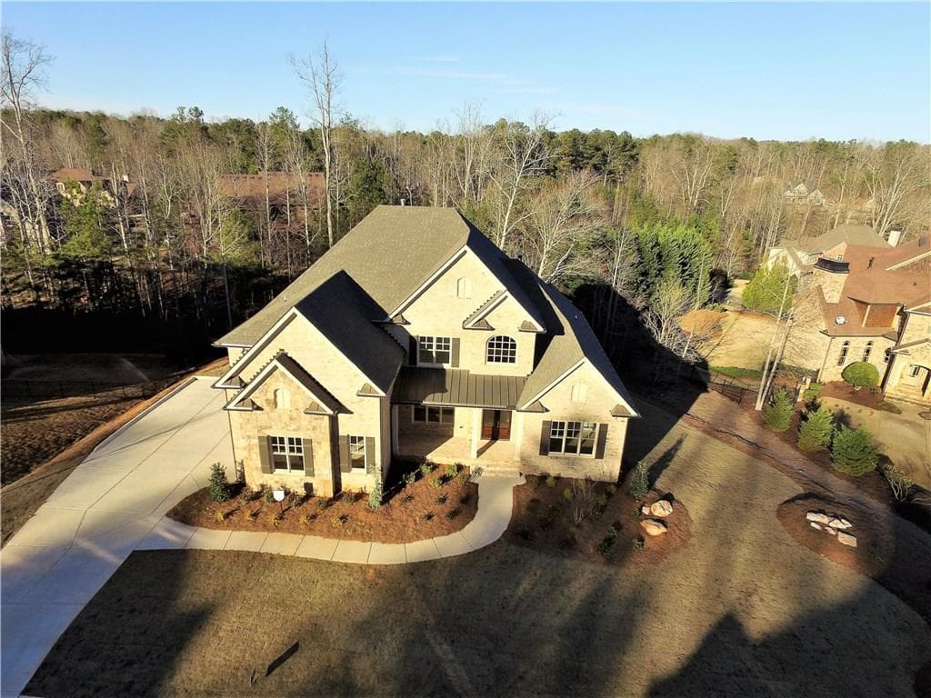 5 bedroom single family residence sold at 137 Manor North Drive, Alpharetta, GA 30004