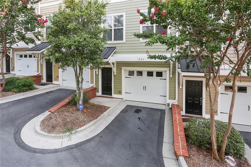 1967 Sterling Oaks Circle 0, Brookhaven, GA 30319 — most recent listing photo