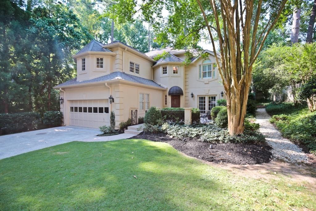 3 bedroom, 2,730 sq ft single family residence sold at 1397 Rock Springs Circle, Atlanta, GA 30306